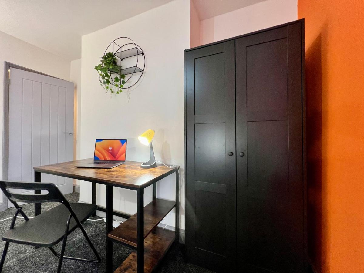 St Michael's House - Great For Contractors Or Family Holidays Дом отдыха Ноттингем