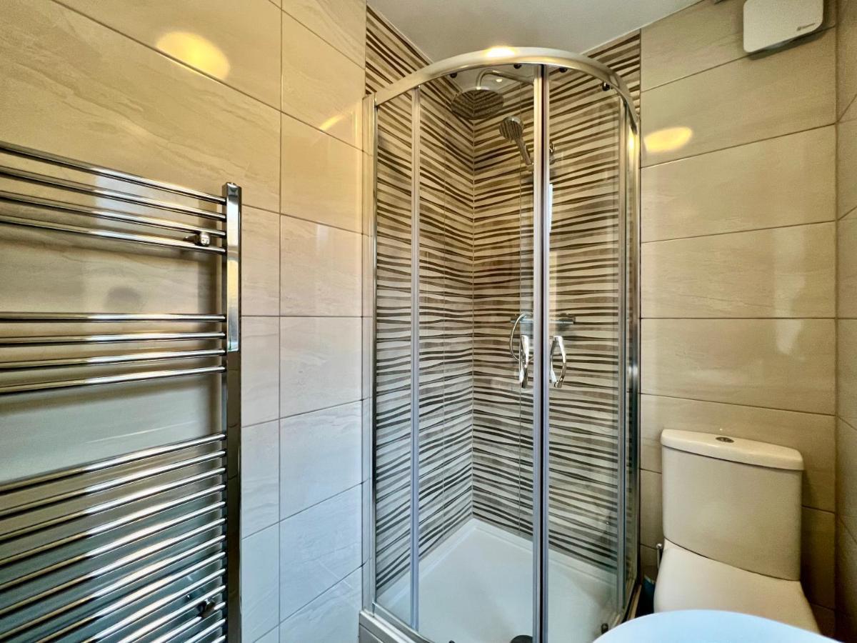 St Michael's House - Great For Contractors Or Family Holidays Nottingham